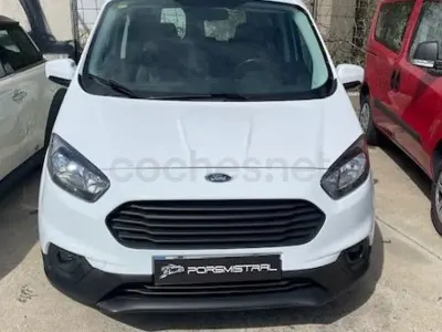 Usado Ford Tourneo Courier Trend 100 CV (73 kW) 2019 Blanco Monovolumen