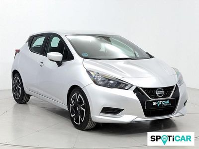 Usado Nissan Micra Acenta 92 CV (67 kW) 2022 Gris Utilitario
