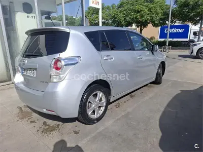 Usado Toyota Verso Live 126 CV (92 kW) 2009 Blanco Monovolumen