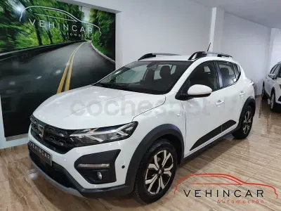 Usado Dacia Sandero Expression 91 CV (66 kW) 2022 Blanco Berlina