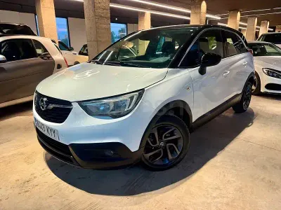 Usado Opel Crossland X Innovation 102 CV (75 kW) 2019 Blanco SUV