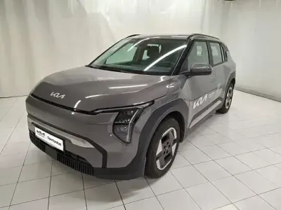 Usado Kia EV3 Air 150 kW (204 CV) 2025 Gris SUV