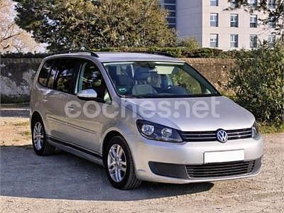 Usado VW Touran Advance 140 CV (102 kW) 2011 Gris / plata Monovolumen