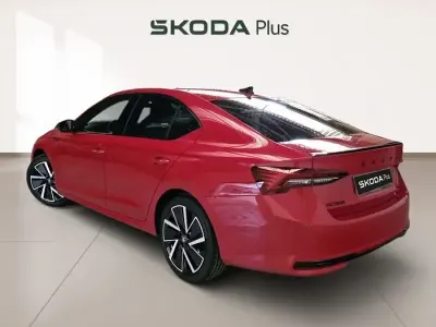 Begagnad Skoda Octavia 150 HK (110 kW) 2025 Röd