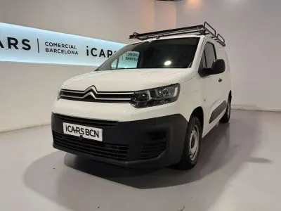 Usado Citroën Berlingo 102 CV (75 kW) 2021 Blanco Monovolumen