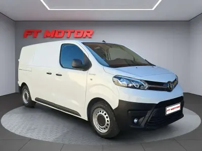 Usado Toyota Proace 100 kW (136 CV) 2024 Blanco Monovolumen