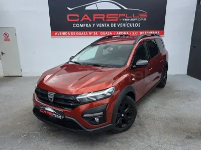 Usado Dacia Jogger Extreme 100 CV (73 kW) 2022 Naranja Monovolumen