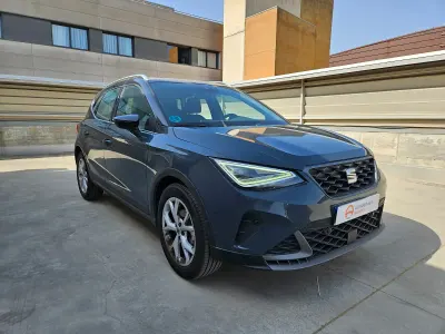 Usado Seat Arona FR 115 CV (84 kW) 2025 Gris SUV