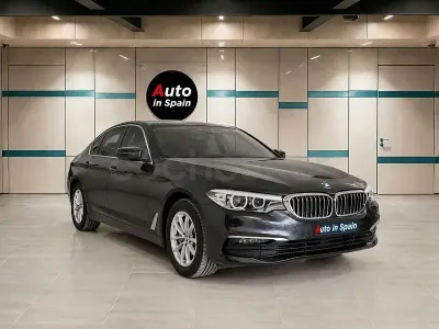 Usado BMW 530e Comfort Edition 252 CV (185 kW) 2020 Gris / plata Berlina