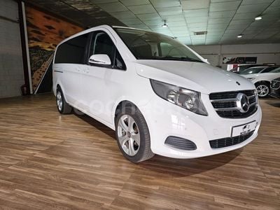 Mercedes V220