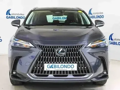 Usado Lexus NX350h Business Edition 242 CV (177 kW) 2022 Gris / plata SUV