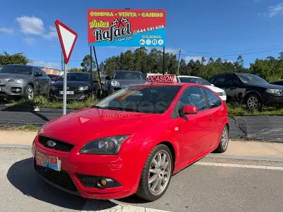 Usado Ford Focus Sport 115 CV (84 kW) 2007 Rojo Berlina