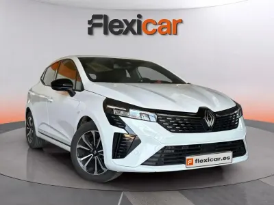 Usado Renault Clio V Techno 90 CV (66 kW) 2024 Blanco Berlina