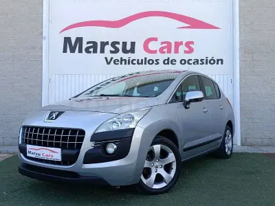 Usado Peugeot 3008 Active 112 CV (82 kW) 2012 Gris / plata Familiar