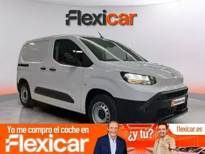 Usado Toyota Proace City City 102 CV (75 kW) 2024 Blanco Monovolumen