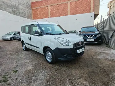Usado Fiat Doblò Active 90 CV (66 kW) 2014 Blanco Monovolumen