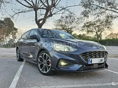 Usado Ford Focus ST-Line 125 CV (91 kW) 2021 Azul Berlina