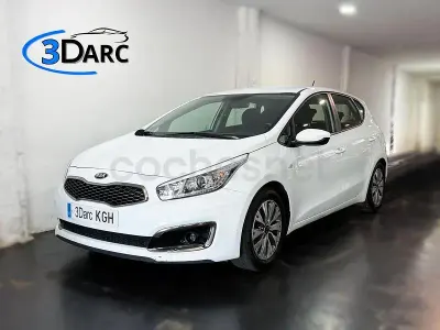 Occasion Kia Ceed Plus 100 PK (73 kW) 2017 Wit Hatchback