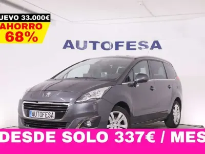 Usado Peugeot 5008 Allure 150 CV (110 kW) 2015 Gris Monovolumen
