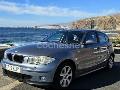 Usado BMW 118 122 CV (89 kW) 2005 Gris / plata Utilitario