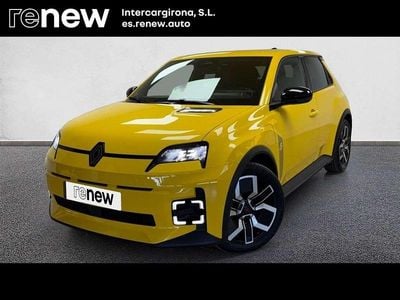 Begagnad Renault Megane E-Tech Techno 110 kW (150 HK) 2025 Halvkombi