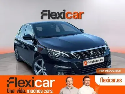 Usado Peugeot 308 GT-line 130 CV (95 kW) 2019 Negro