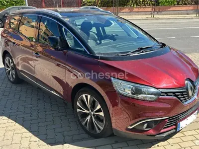 Usado Renault Grand Scénic IV Zen 130 CV (95 kW) 2017 Granate Monovolumen