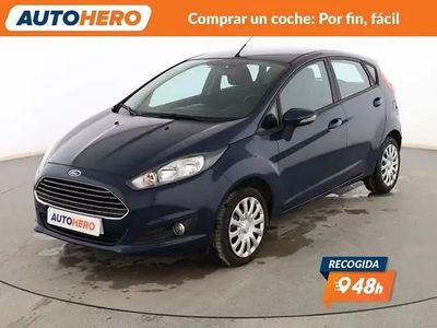 Usado Ford Fiesta Trend 82 CV (60 kW) 2015 Azul Utilitario