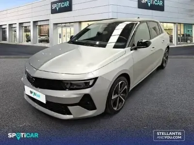 Usado Opel Astra 130 CV (95 kW) 2025 Gris / plata Utilitario