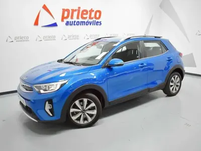Usado Kia Stonic 120 CV (88 kW) 2022 Azul SUV