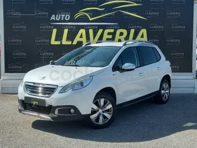 Usado Peugeot 2008 Style 100 CV (73 kW) 2016 Blanco SUV