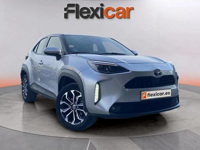 Gris Usado 2024 Toyota Yaris Hybrid Active | 22.750 € (Precio justo)
