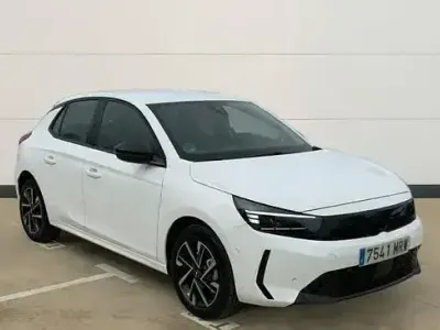 Usado Opel Corsa 100 CV (73 kW) 2024 Blanco Utilitario