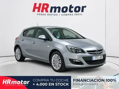 Usado Opel Astra Selective 115 CV (84 kW) 2015 Gris Berlina