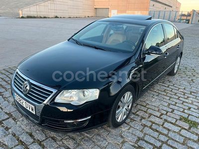 Usado VW Passat Highline 200 CV (147 kW) 2006 Negro Berlina