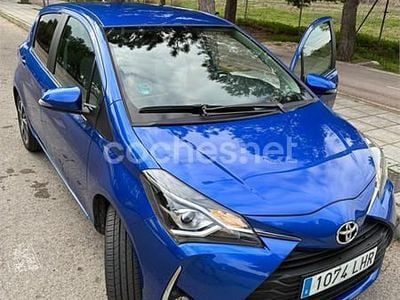 Usado Toyota Yaris 111 CV (81 kW) 2020 Azul Berlina