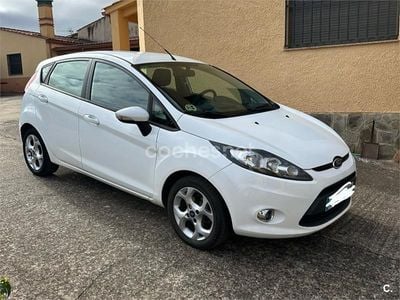 Blanco Usado 2011 Ford Fiesta Trend Berlina | 4600 € (Precio justo)