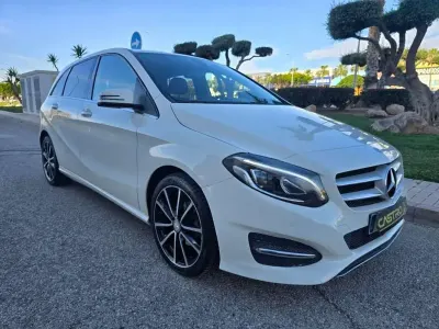 Begagnad Mercedes B180