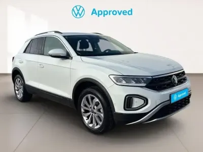 Usado VW T-Roc Life 110 CV (80 kW) 2023 Blanco SUV
