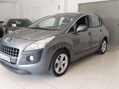 Usado Peugeot 3008 Allure 112 CV (82 kW) 2011 Gris / plata Familiar