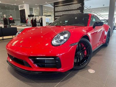 Porsche 911 Carrera 4 GTS