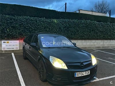 Usado Opel Vectra Sport 184 CV (135 kW) 2006 Negro Berlina