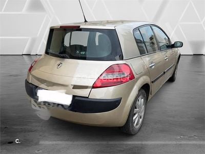 Beige Usado 2006 Renault Mégane II Dynamique Berlina | 2800 € (Precio justo)