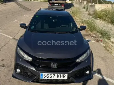 Usado Honda Civic Sport 182 CV (133 kW) 2018 Gris / plata Berlina
