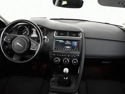 Usado Jaguar E-Pace S 180 HP (132 kW) 2018 Vermelho SUV