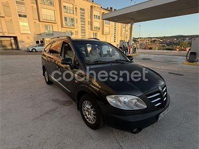 Usado Ssangyong (KGM) Rodius Limited 165 CV (121 kW) 2006 Negro Monovolumen