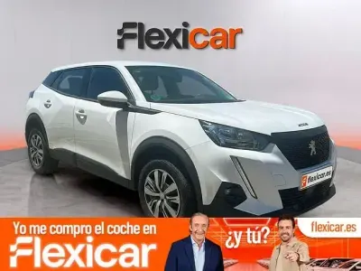Usado Peugeot 2008 Active 110 CV (80 kW) 2021 Blanco SUV