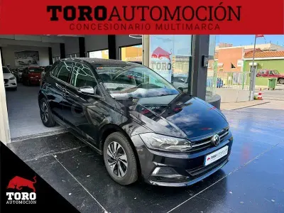 Usado VW Polo Life 95 CV (69 kW) 2021 Negro Utilitario