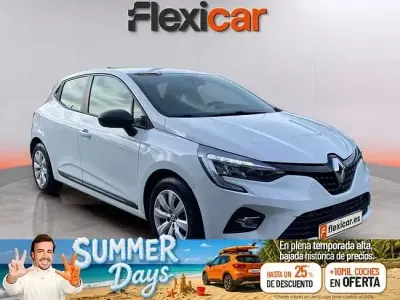 Usado Renault Clio SE 65 CV (47 kW) 2022 Blanco Utilitario