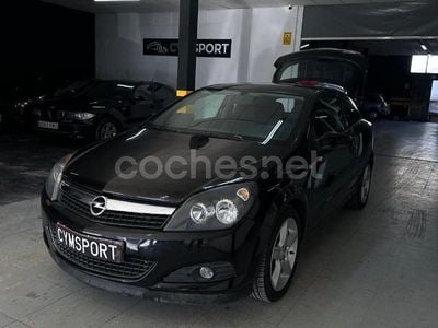 Negro Usado 2007 Opel Astra GTC Sport Berlina | 4190 € (Precio justo)